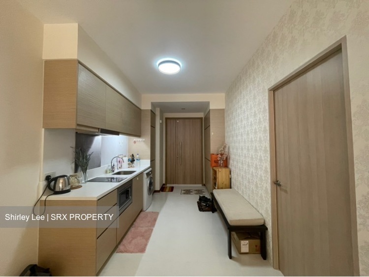 Waterfront Gold (D16), Condominium #529001981